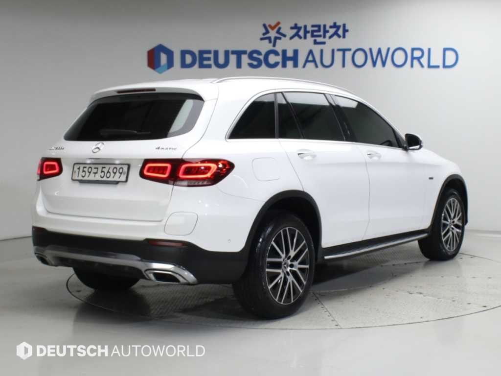 벤츠 GLC 클래스 GLC클래스 X253 GLC 300 e 4MATIC 이미지 2
