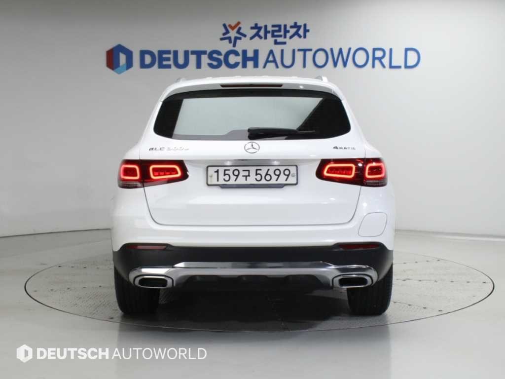 벤츠 GLC 클래스 GLC클래스 X253 GLC 300 e 4MATIC 이미지 4