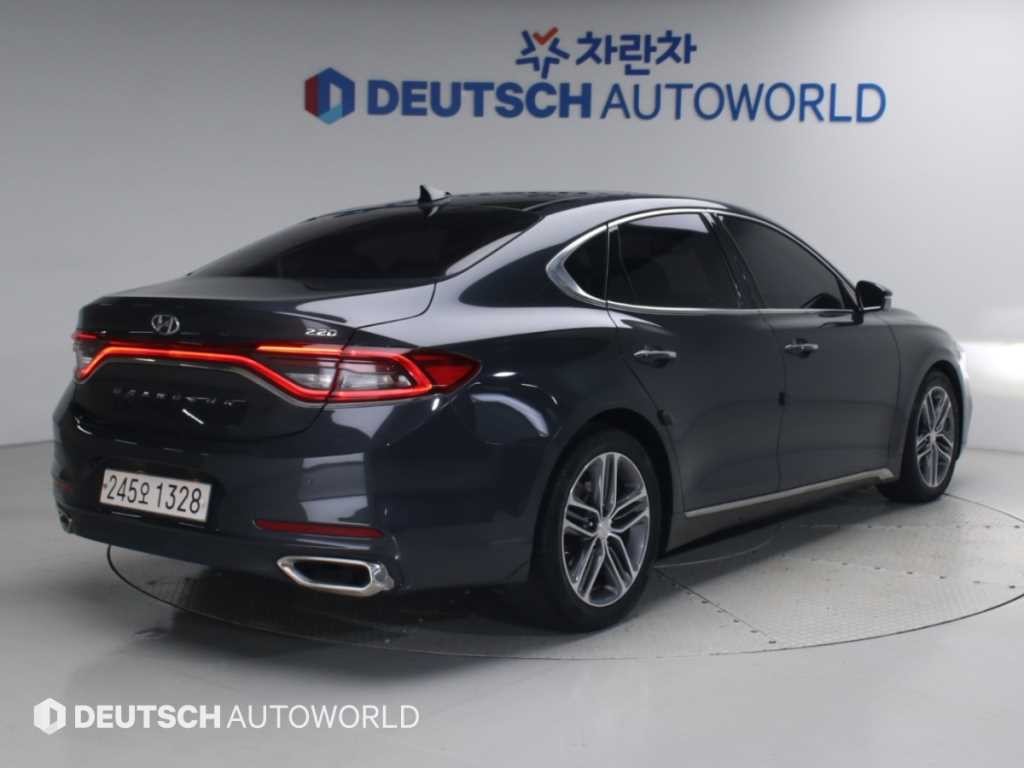현대 그랜저 그랜저 IG 2.2 VGT 프리미엄 스페셜 이미지 2