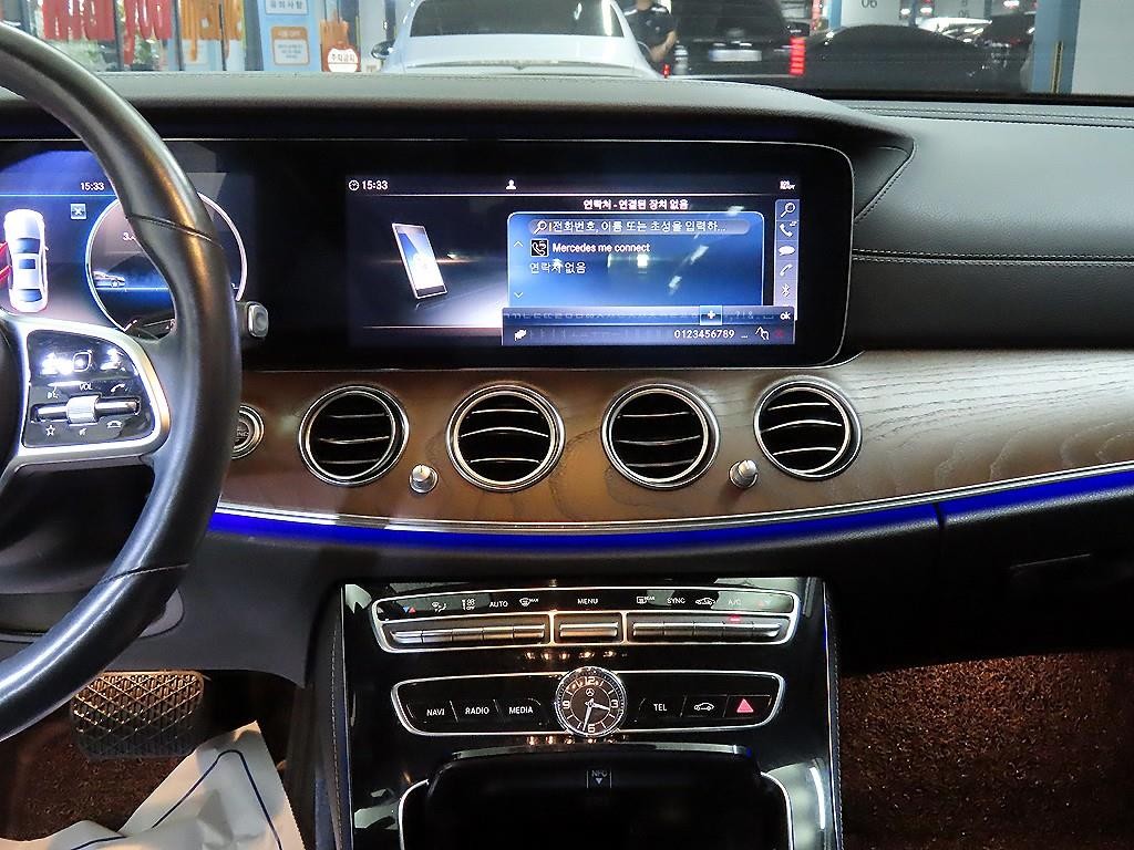 벤츠 E 클래스 E-클래스 W213 E300 4MATIC 익스클루시브 이미지 11