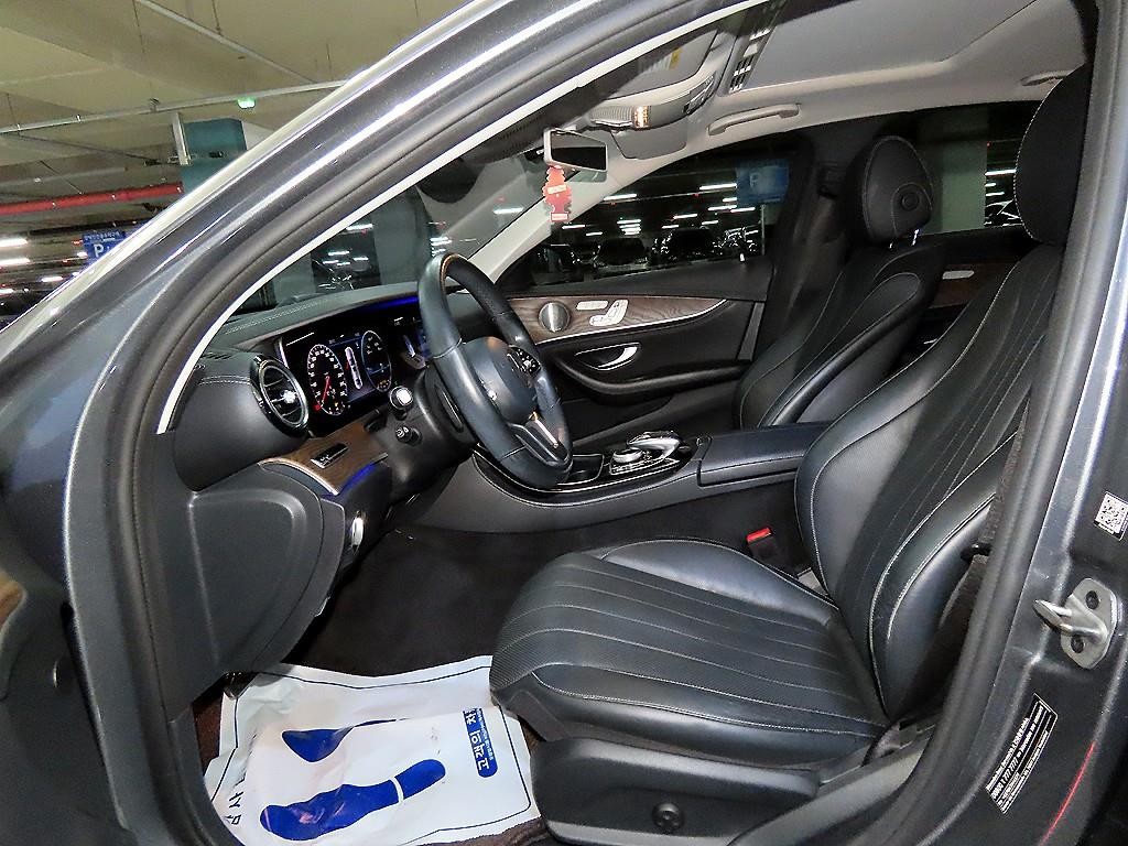 벤츠 E 클래스 E-클래스 W213 E300 4MATIC 익스클루시브 이미지 6