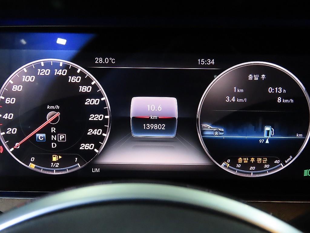 벤츠 E 클래스 E-클래스 W213 E300 4MATIC 익스클루시브 이미지 9