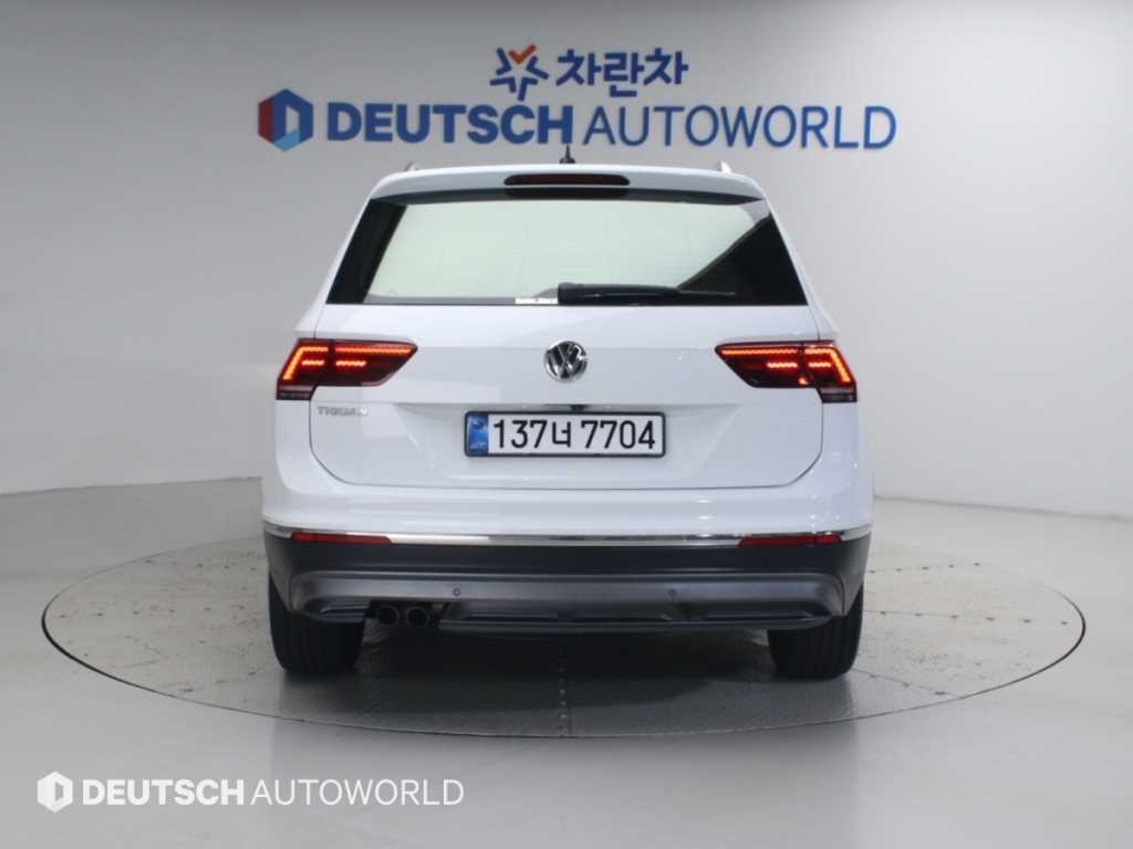 폭스바겐 티구안 티구안(2세대) 2.0 TDI 프레스티지 이미지 4