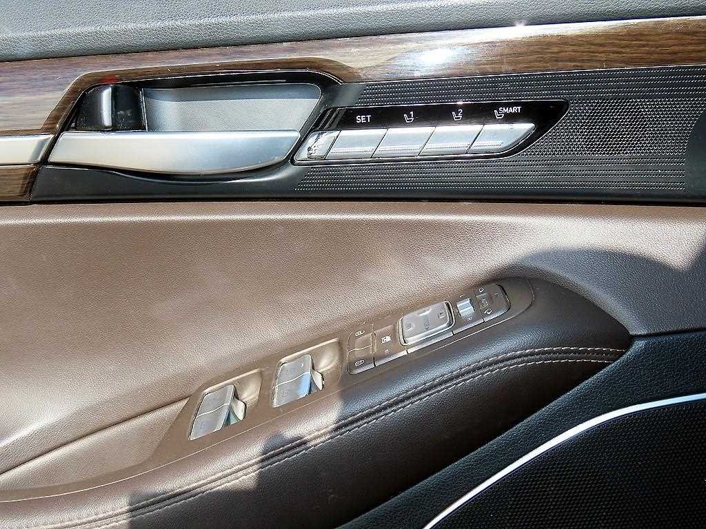 제네시스 EQ900 3.3 T-GDI AWD 럭셔리 이미지 12