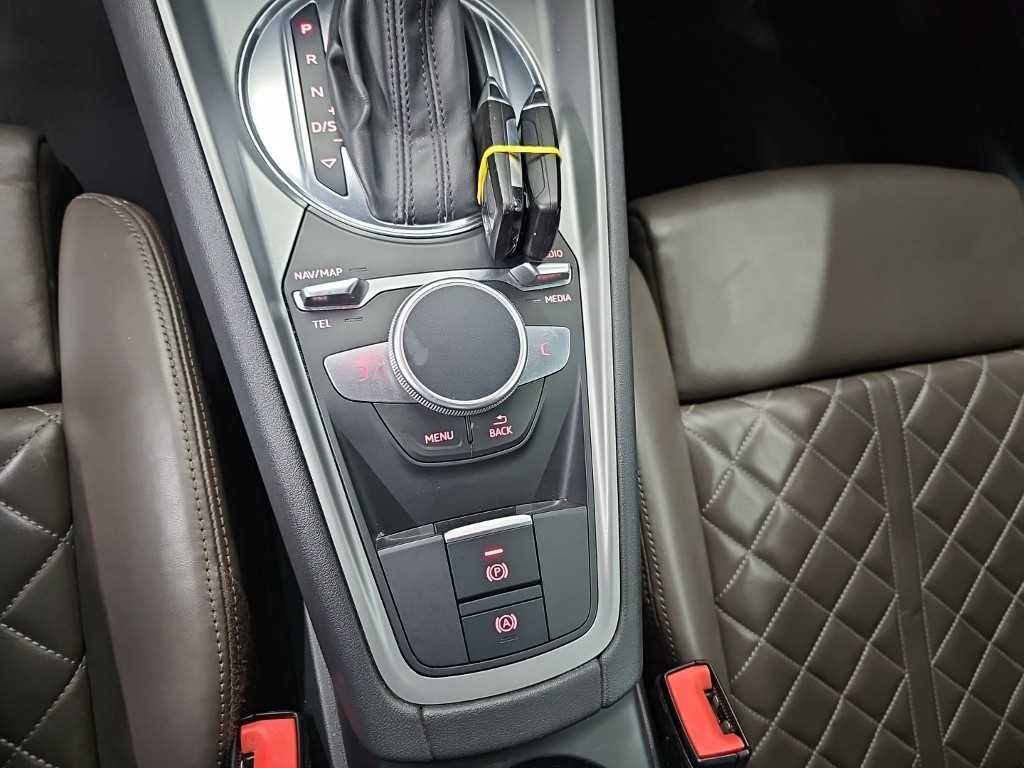 아우디 TT TT (8S) 쿠페 45 TFSI 콰트로 이미지 14