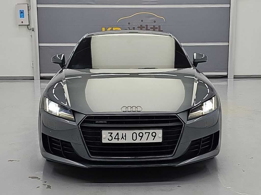아우디 TT TT (8S) 쿠페 45 TFSI 콰트로 이미지 2