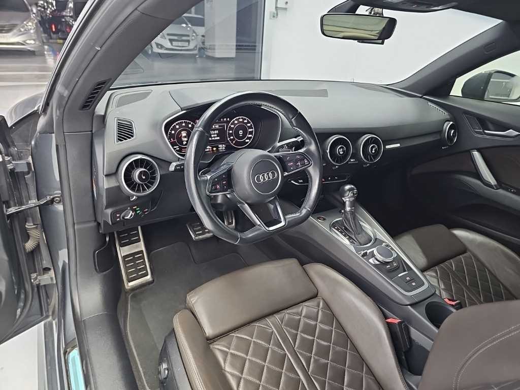 아우디 TT TT (8S) 쿠페 45 TFSI 콰트로 이미지 7