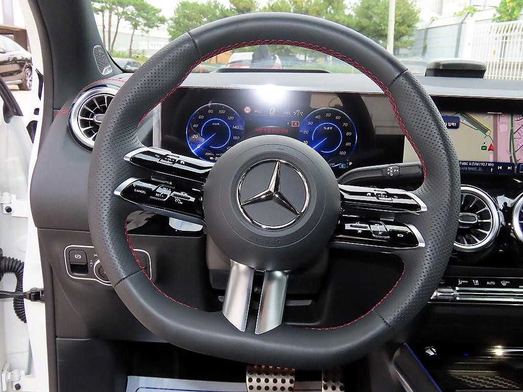 벤츠 EQA EQA H243 EQA 250 AMG 라인 이미지 8