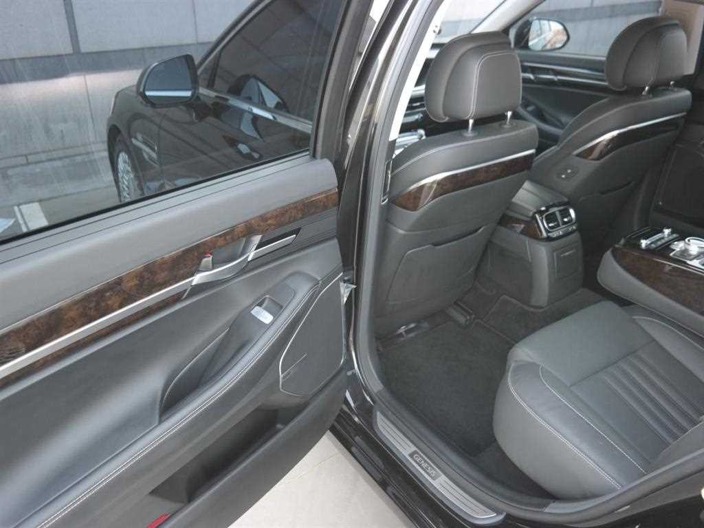 제네시스 G90 3.8 GDI AWD 프리미엄 럭셔리 이미지 11