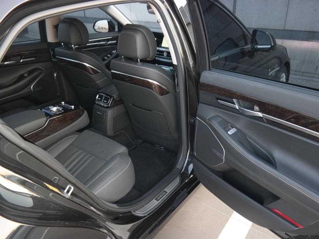 제네시스 G90 3.8 GDI AWD 프리미엄 럭셔리 이미지 12