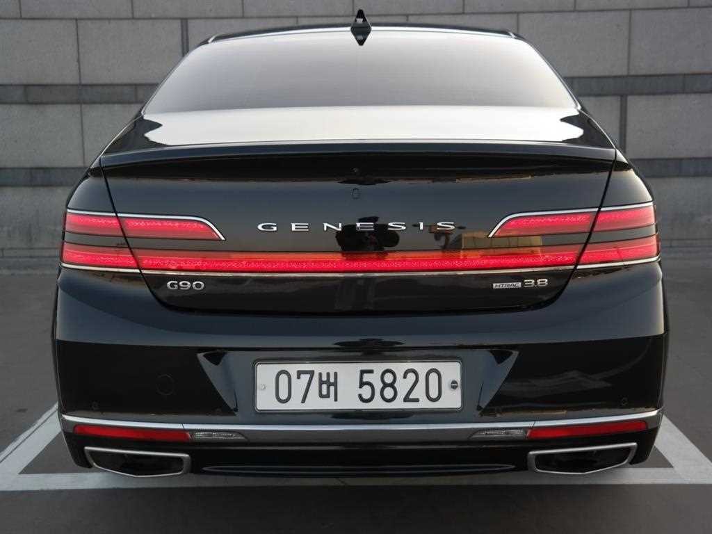 제네시스 G90 3.8 GDI AWD 프리미엄 럭셔리 이미지 3