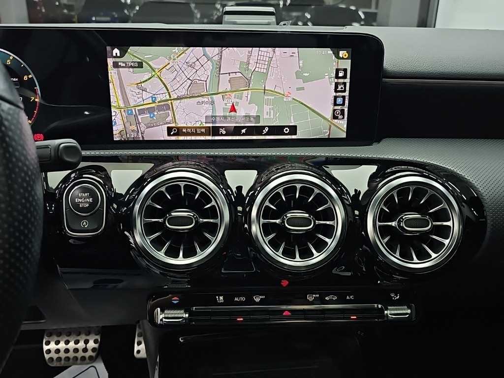벤츠 A 클래스 A클래스 W177 AMG A35 4MATIC 세단 이미지 10