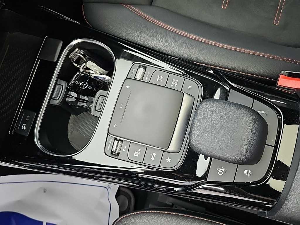 벤츠 A 클래스 A클래스 W177 AMG A35 4MATIC 세단 이미지 17