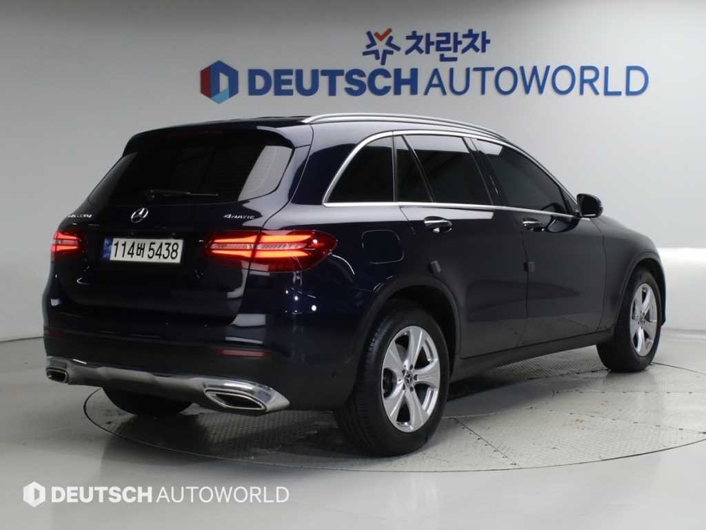 벤츠 GLC 클래스 GLC클래스 X253 GLC 220 d 4MATIC 이미지 2