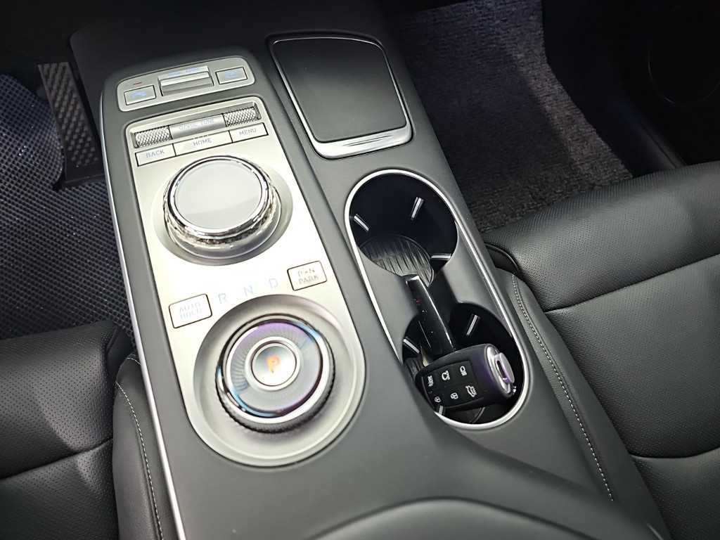제네시스 GV70 2.5T 가솔린 2WD 기본형 이미지 8