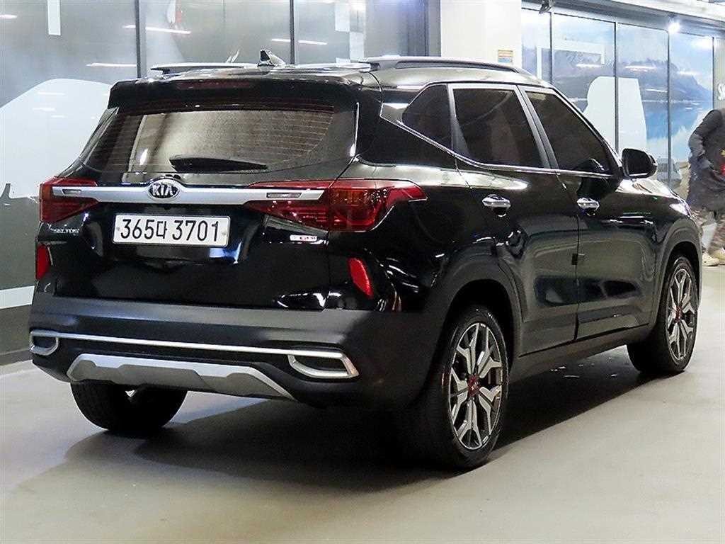 기아 셀토스 가솔린 1.6 터보 2WD 시그니처 이미지 4