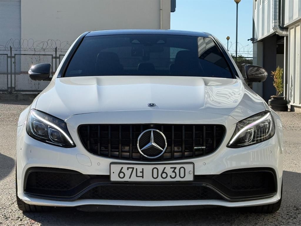 벤츠 C 클래스 C클래스 W205 C63 AMG 이미지 1