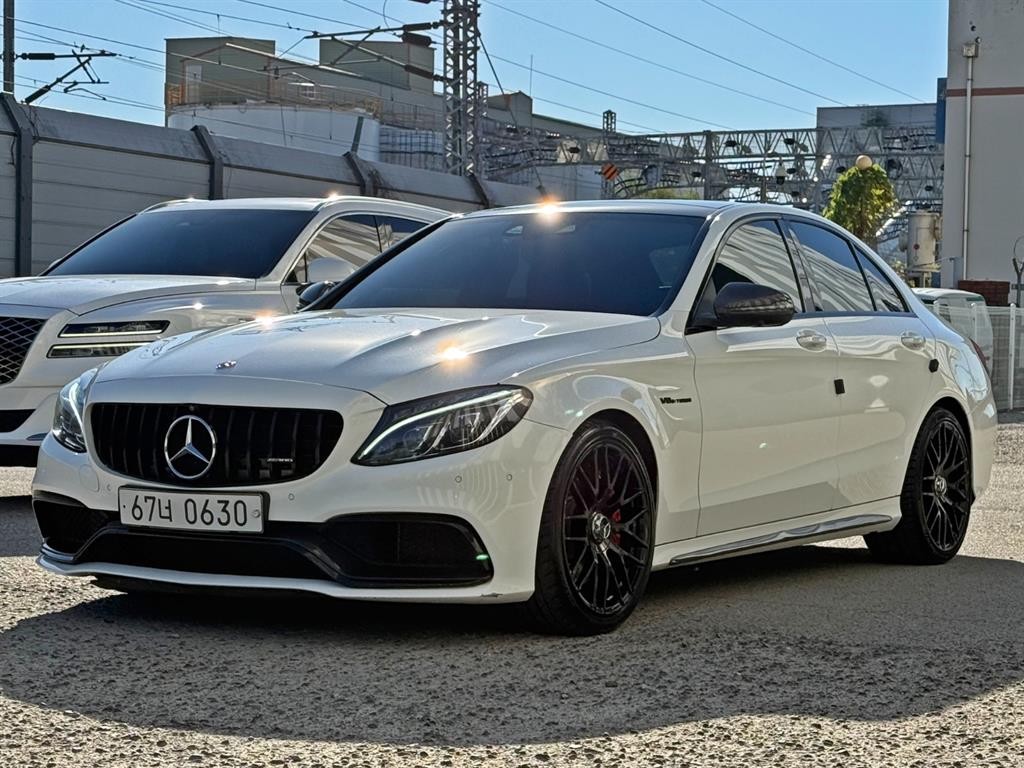 벤츠 C 클래스 C클래스 W205 C63 AMG 이미지 2