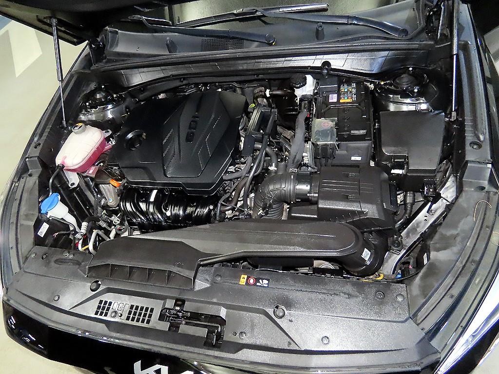 기아 K8 2.5 2WD 노블레스 이미지 19