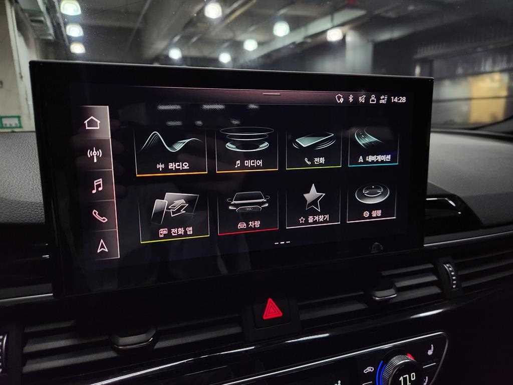 아우디 A5 A5 (F5) 40 TFSI 콰트로 프리미엄 스포트백 이미지 11