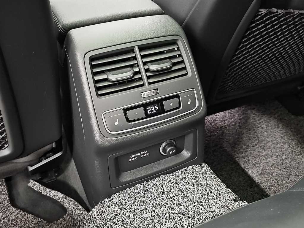 아우디 A5 A5 (F5) 40 TFSI 콰트로 프리미엄 스포트백 이미지 14