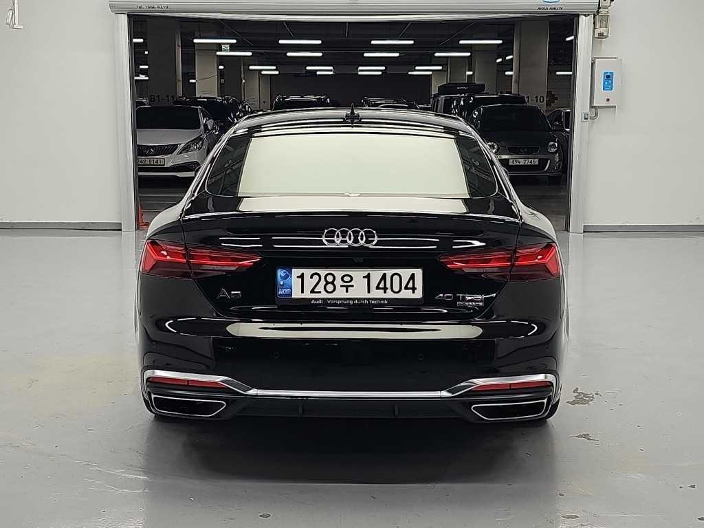 아우디 A5 A5 (F5) 40 TFSI 콰트로 프리미엄 스포트백 이미지 3