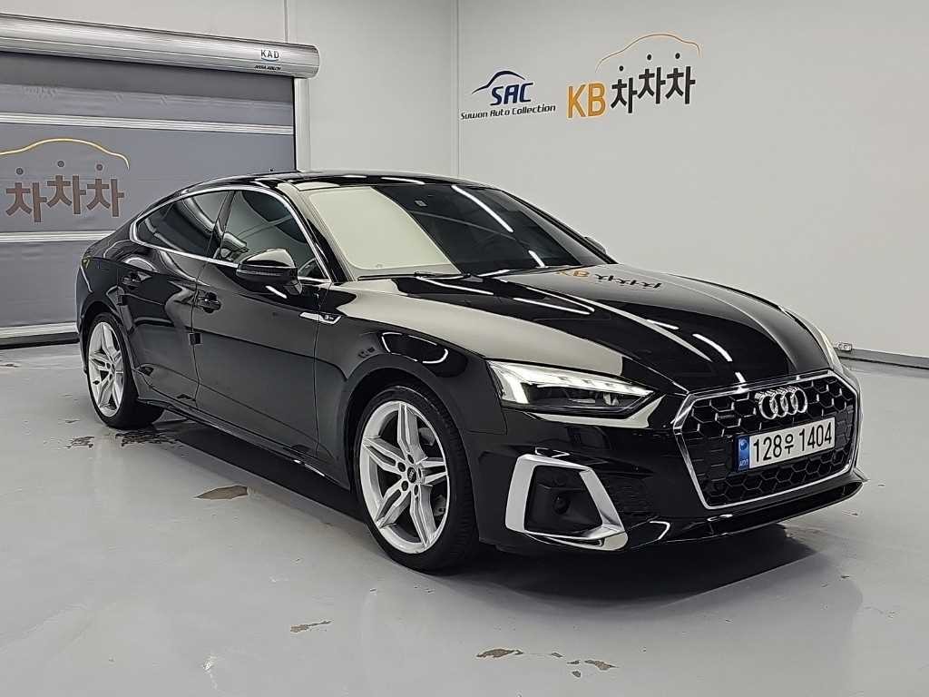 아우디 A5 A5 (F5) 40 TFSI 콰트로 프리미엄 스포트백 이미지 4