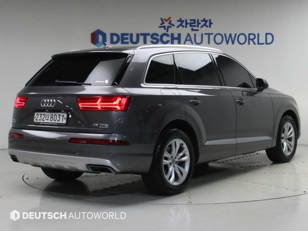 아우디 Q7 Q7 (4M) 45 TFSI 콰트로 이미지 2