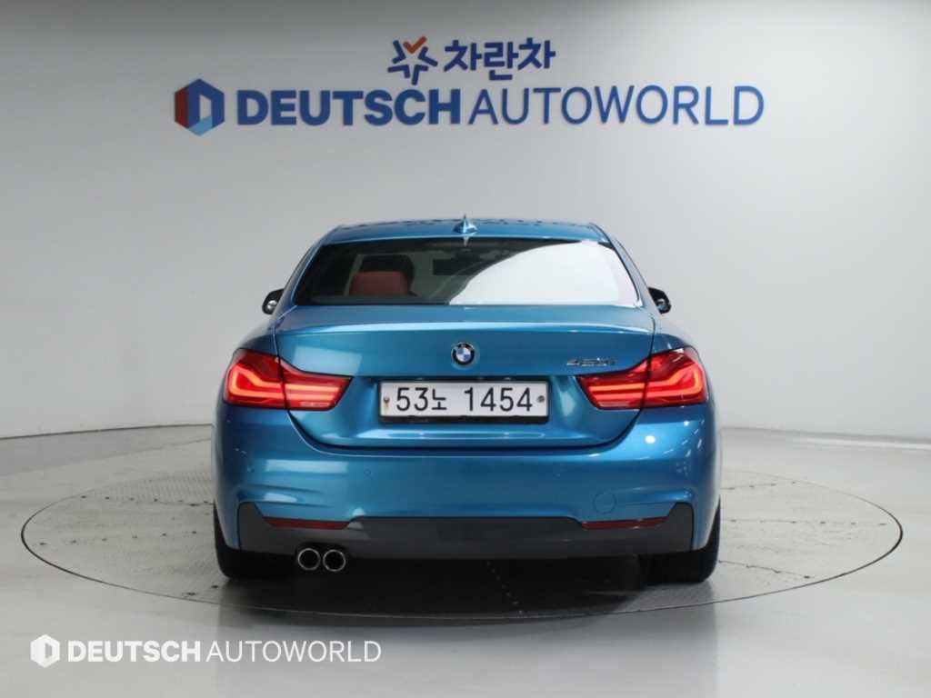 BMW 4시리즈 4시리즈 (F32) 420i 쿠페 M 스포츠 이미지 4