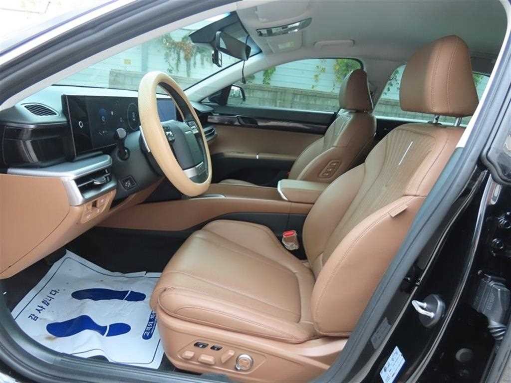 현대 그랜저 그랜저 (GN7) 가솔린 2.5 2WD 익스클루시브 이미지 6