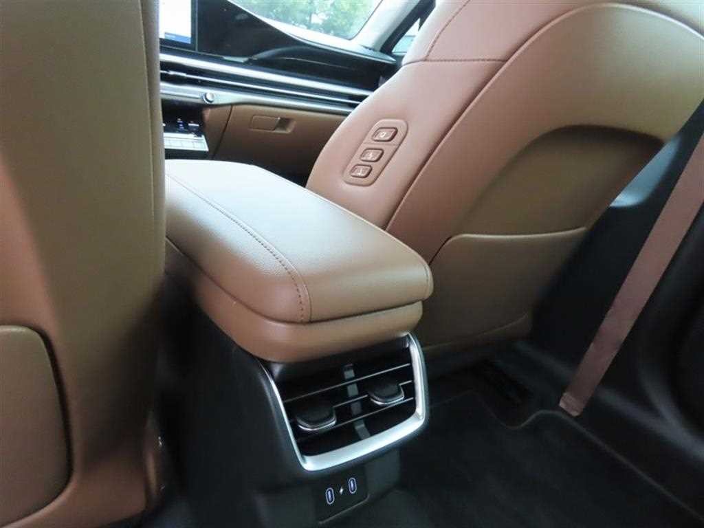 현대 그랜저 그랜저 (GN7) 가솔린 2.5 2WD 익스클루시브 이미지 9