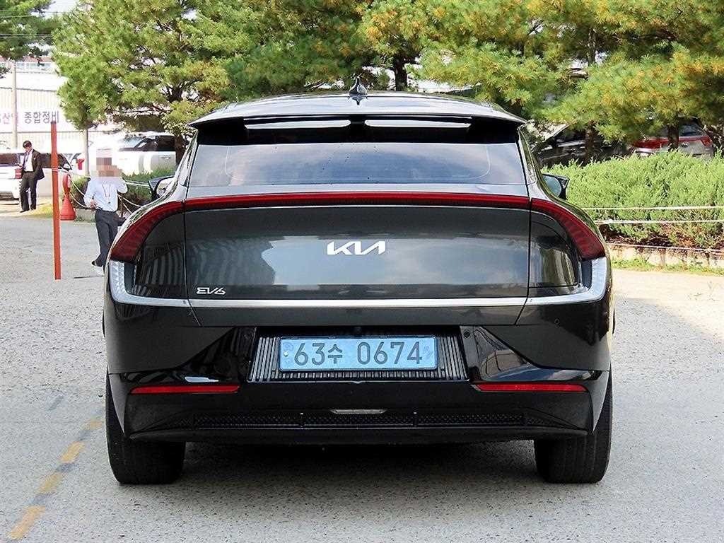 기아 EV6 롱레인지 어스 이미지 4