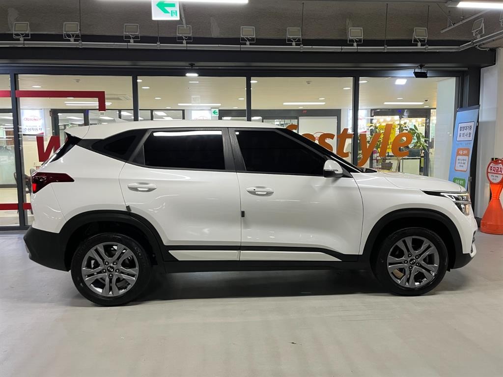 기아 셀토스 디젤 1.6 2WD 프레스티지 이미지 3