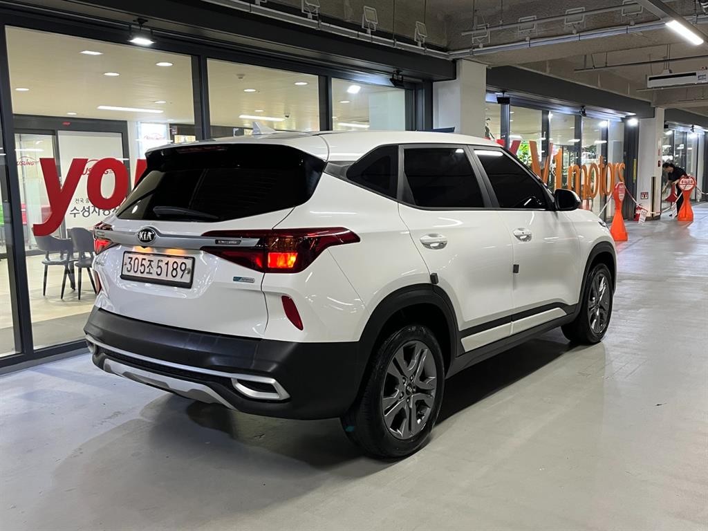 기아 셀토스 디젤 1.6 2WD 프레스티지 이미지 4