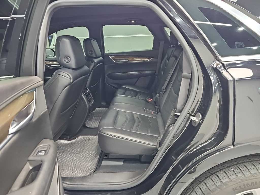 캐딜락 XT5 3.6 플래티넘 AWD 이미지 12