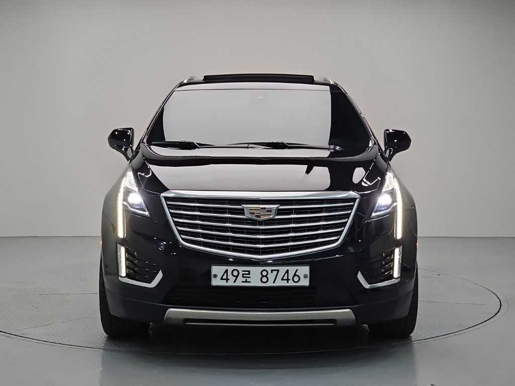 캐딜락 XT5 3.6 플래티넘 AWD 이미지 2
