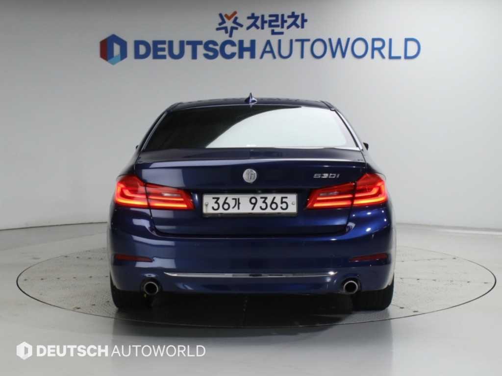 BMW 5시리즈 5시리즈 (G30) 530i M 스포츠 플러스 이미지 4