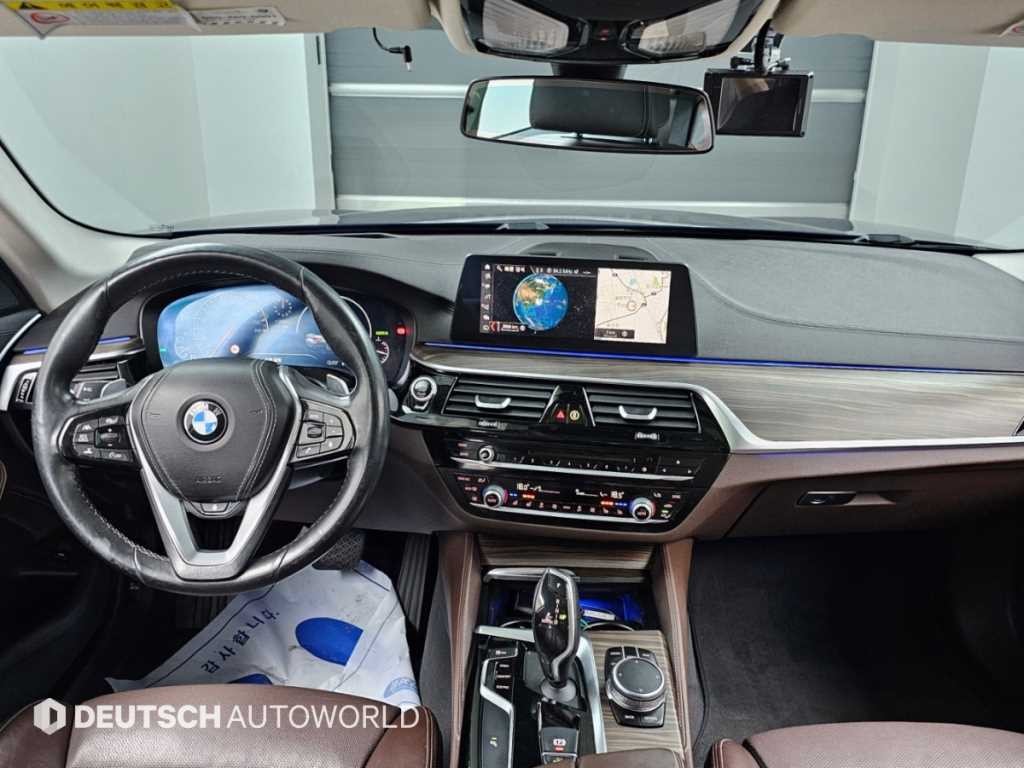 BMW 5시리즈 5시리즈 (G30) 530i M 스포츠 플러스 이미지 7