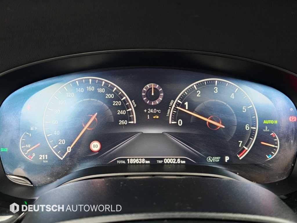 BMW 5시리즈 5시리즈 (G30) 530i M 스포츠 플러스 이미지 8