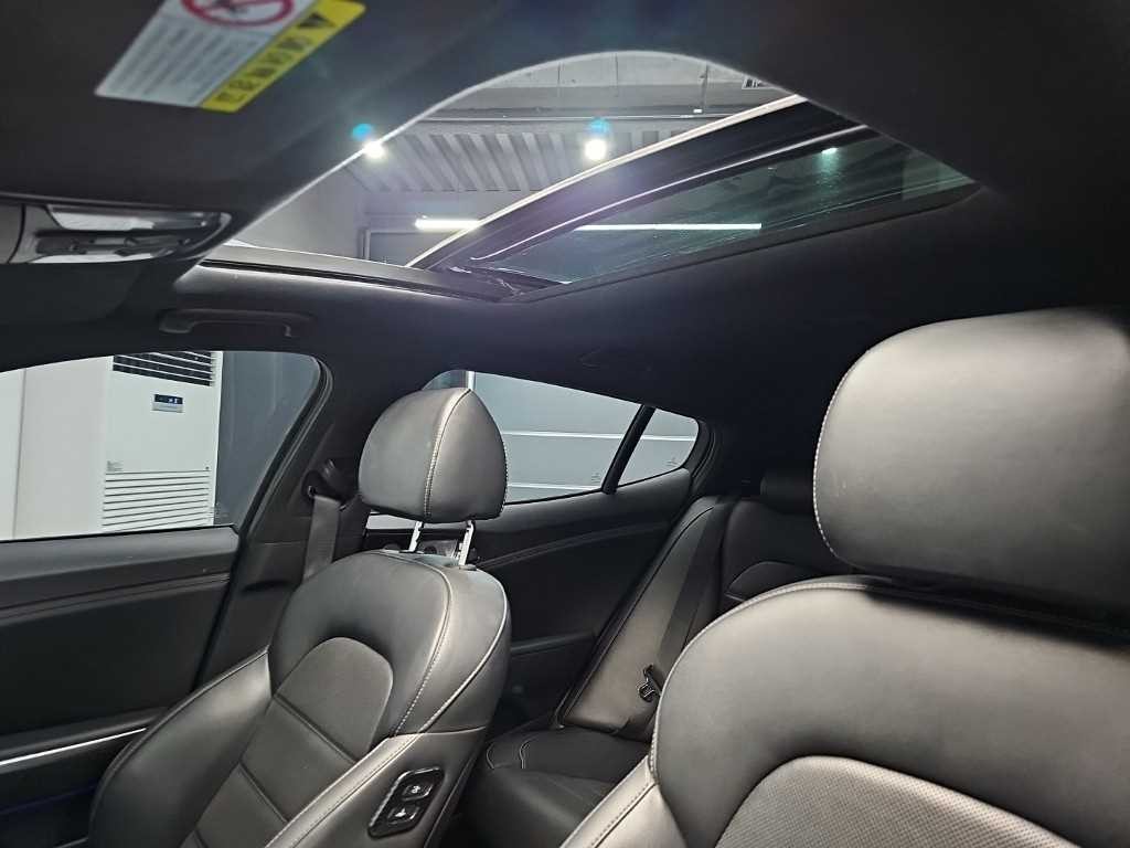 기아 스팅어 가솔린 2.0 터보 AWD 플래티넘 이미지 15