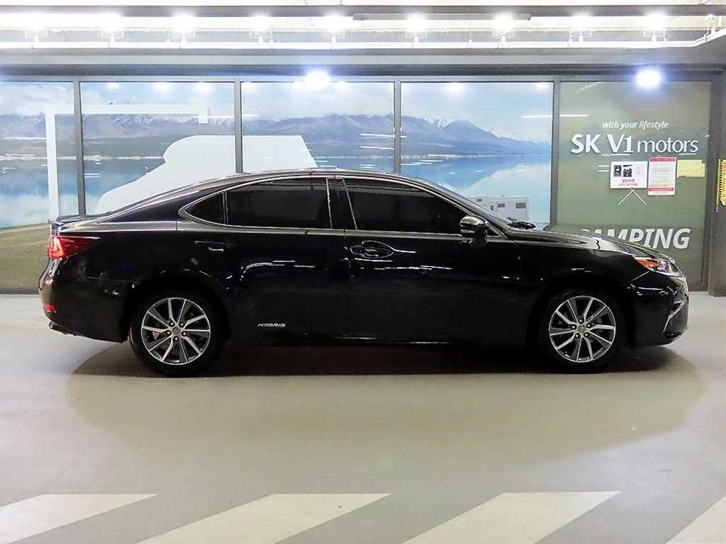 렉서스 ES 뉴ES300h 슈프림+ 이미지 3