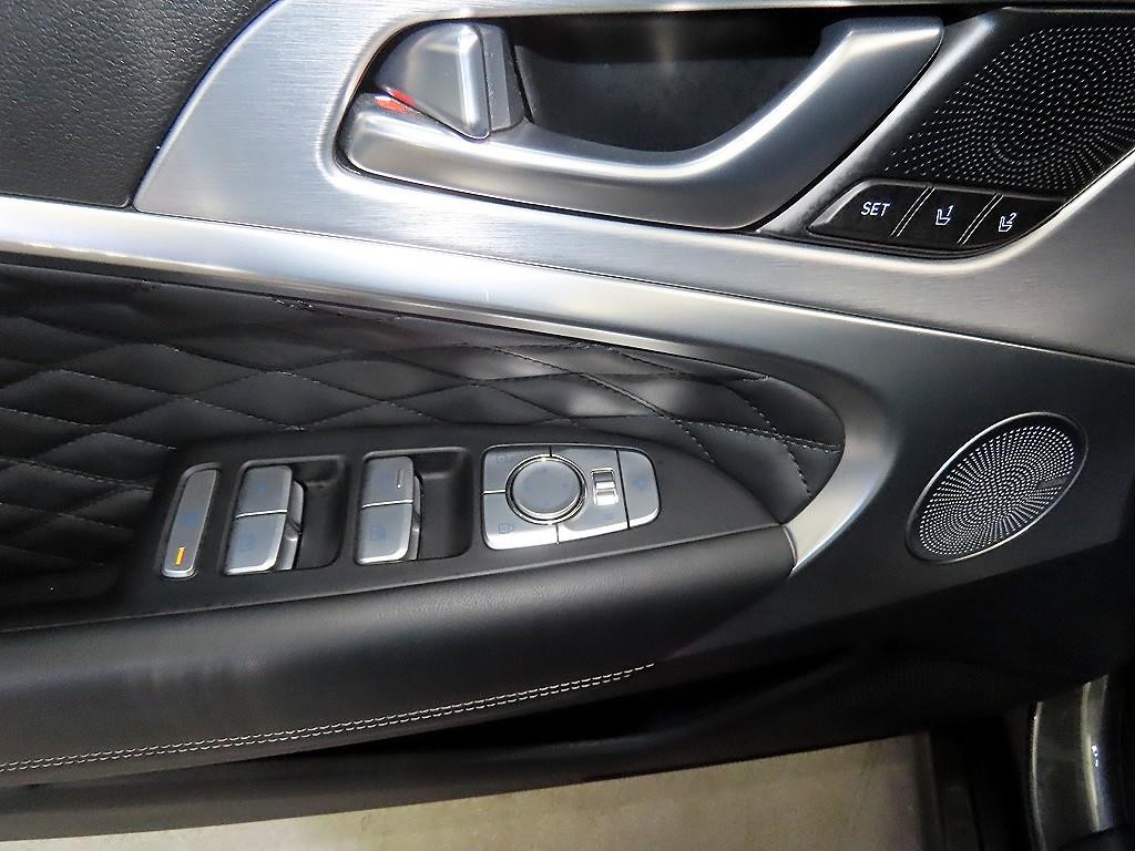 제네시스 G70 2.0T AWD 슈프림 이미지 13