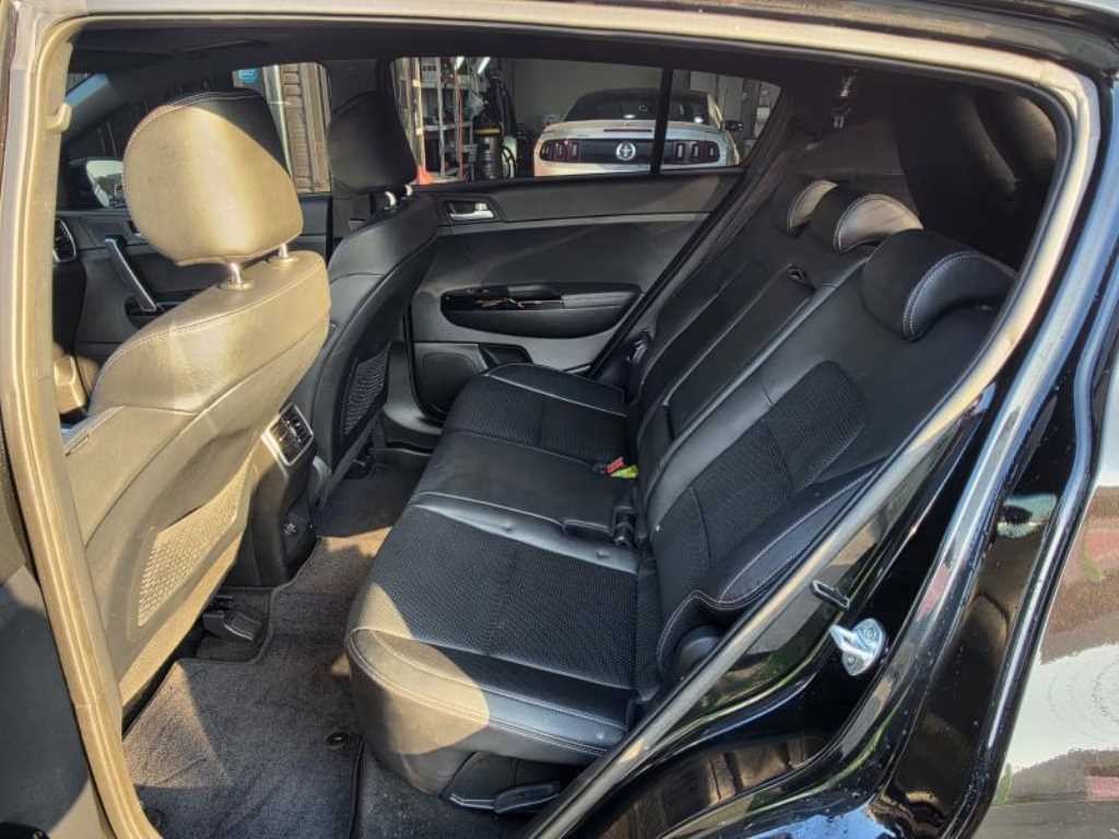 기아 스포티지 스포티지 더 볼드 1.6 디젤 2WD 노블레스 이미지 6