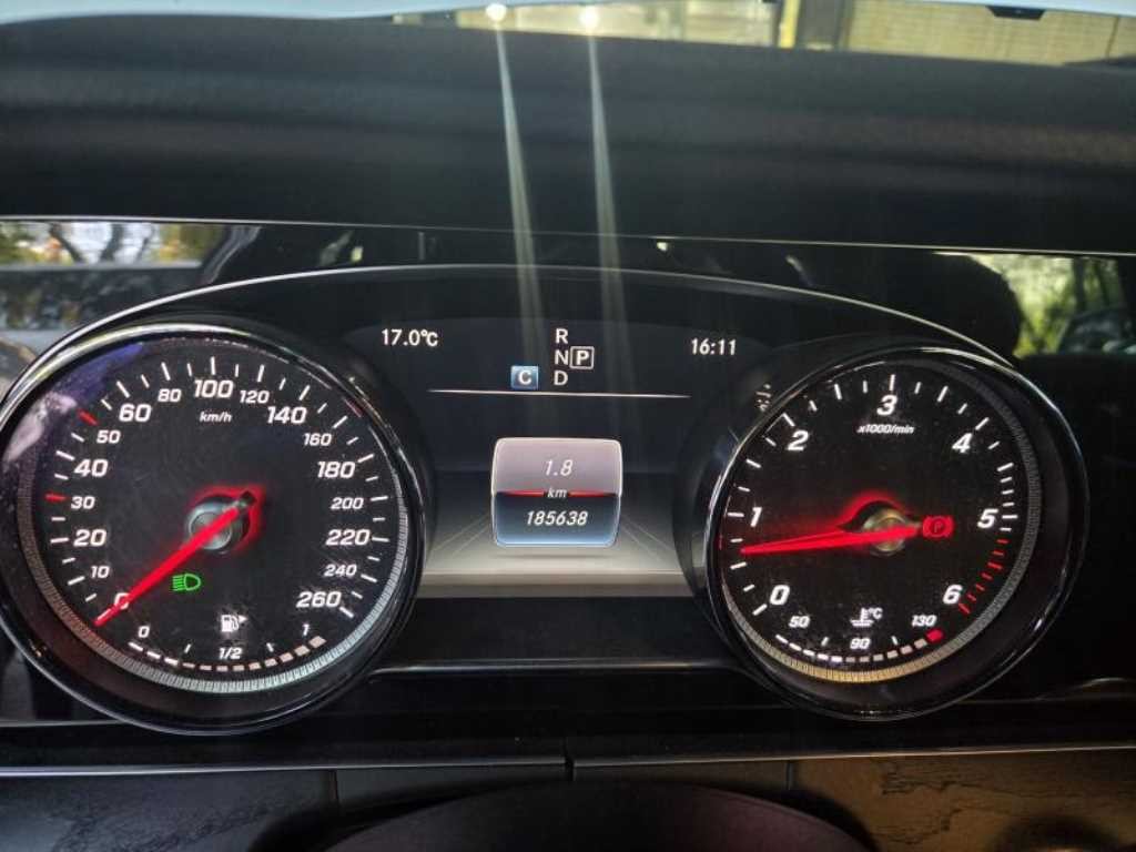 벤츠 E 클래스 E-클래스 W213 E220d 아방가르드 이미지 5