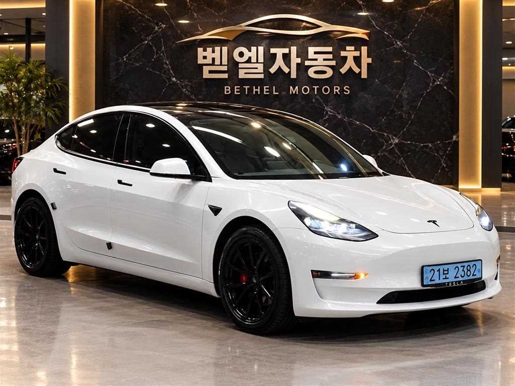테슬라 모델 3 롱 레인지 이미지 1