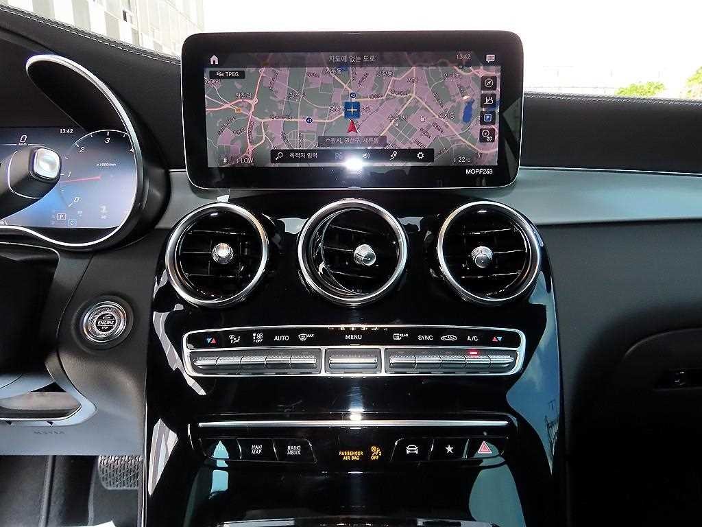 벤츠 GLC 클래스 GLC클래스 X253 GLC 220 d 4MATIC 이미지 14