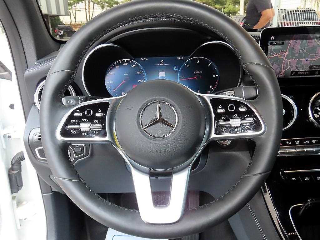 벤츠 GLC 클래스 GLC클래스 X253 GLC 220 d 4MATIC 이미지 8
