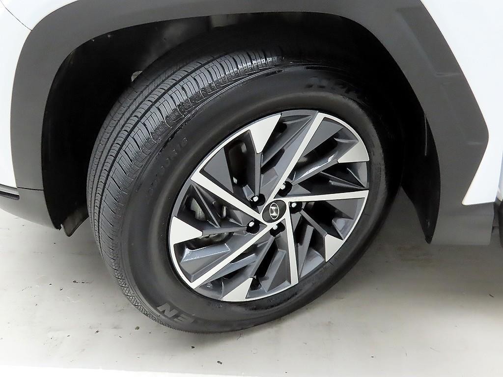 현대 투싼 투싼 하이브리드(NX4) 2WD 프리미엄 이미지 19