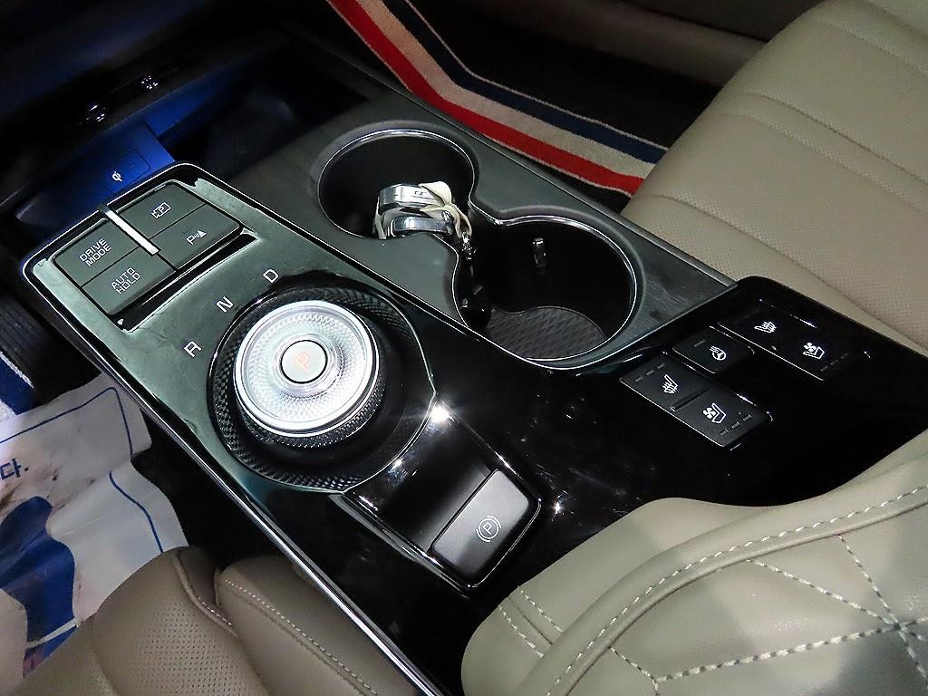 기아 K8 2.5 2WD 노블레스 이미지 12