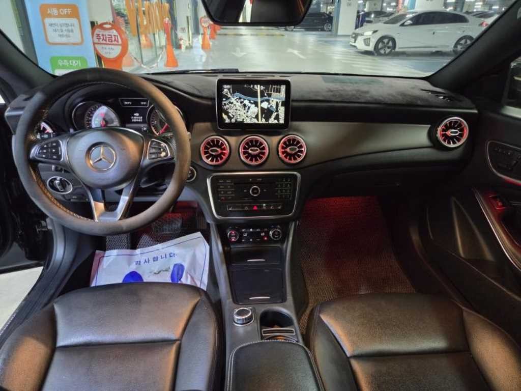 벤츠 CLA 클래스 CLA클래스 CLA 200 CDI 4매틱 이미지 11